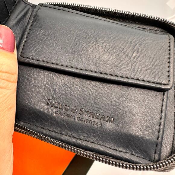 Gray Mens Field & Stream Buxton RFID Distressed Canvas/Leather Bi-Fold Wallet - Picture 4 of 4